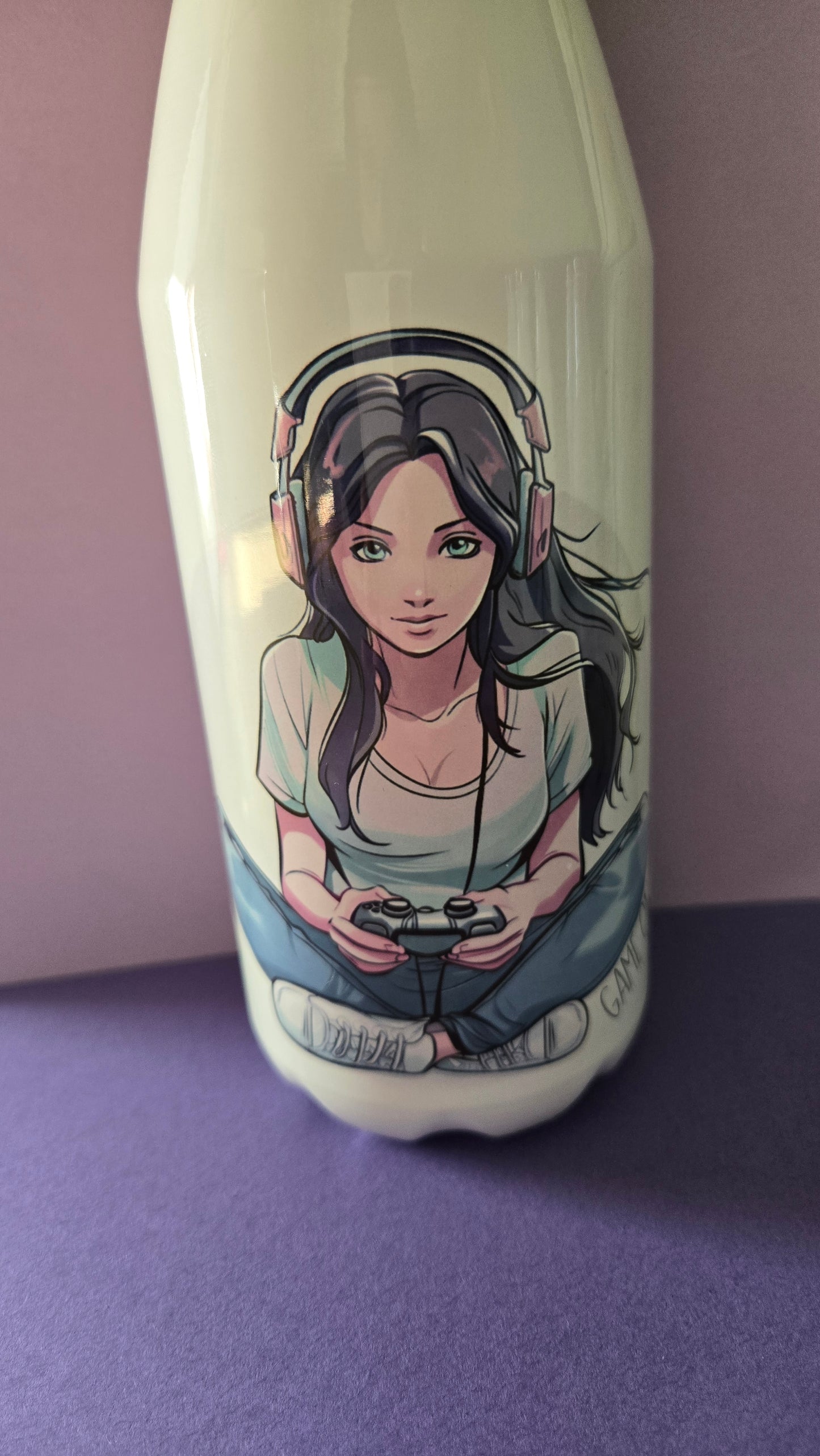 Gamer girl 650ml aluminium bowling bottle